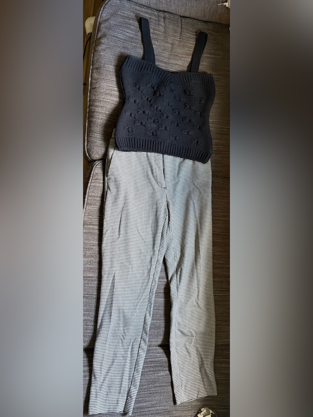 Black Knit Tank Top & Zara Black-White Houndstooth Pants Outfit